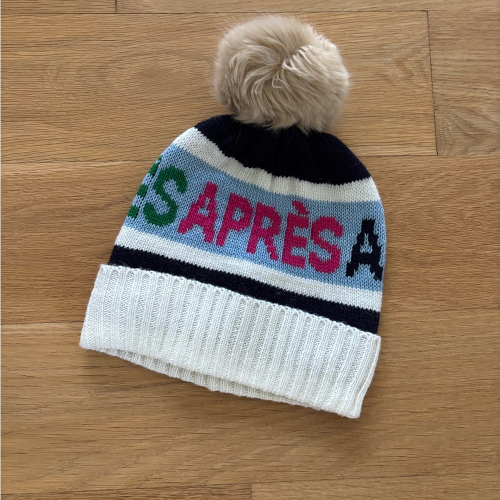 FAUX FUR POM POM HAT, new without tags